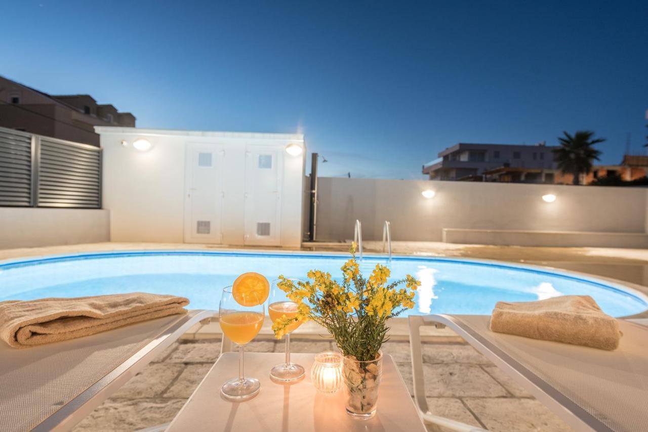 Villa Lena Luxury Apartments Novalja Exteriör bild