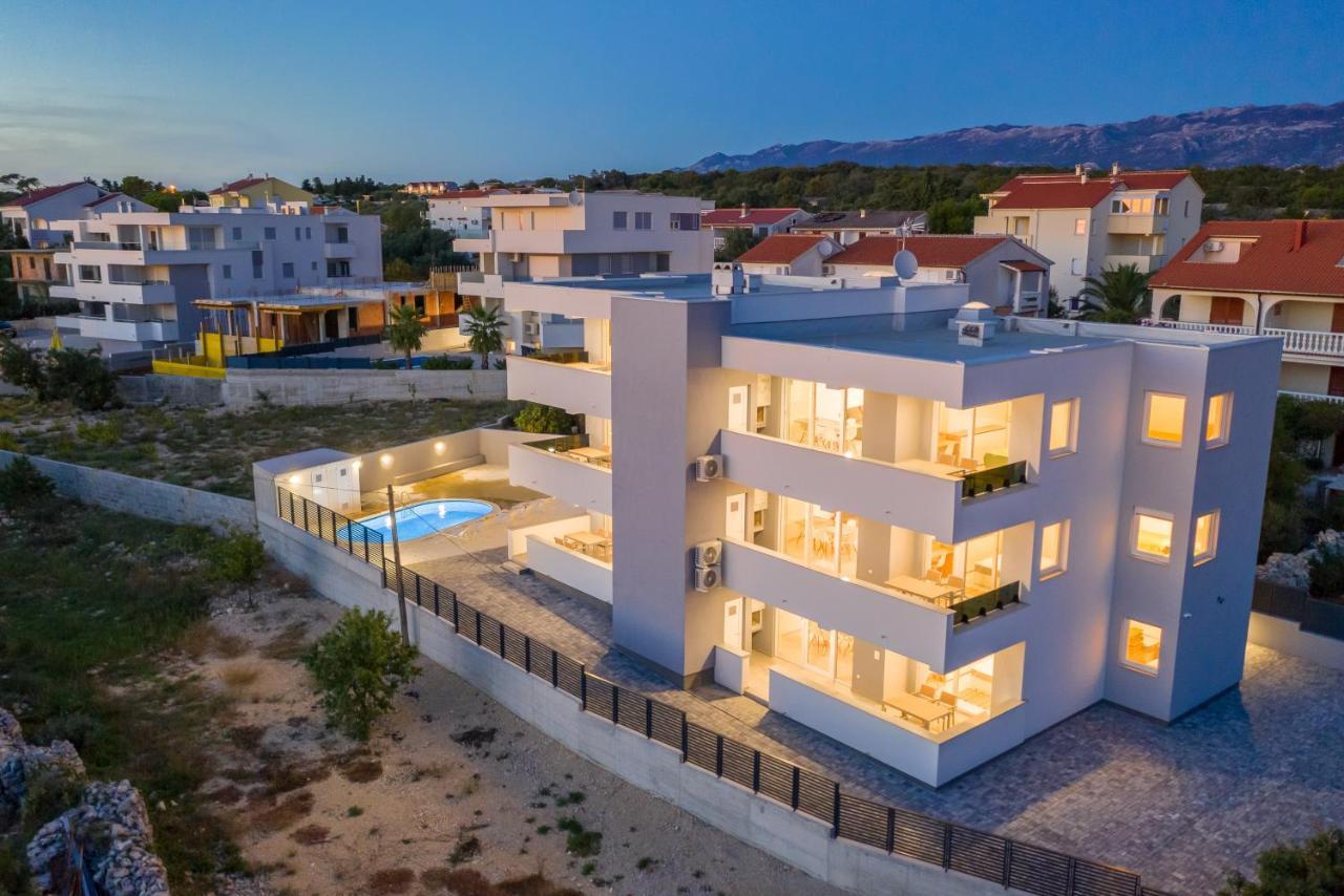 Villa Lena Luxury Apartments Novalja Exteriör bild