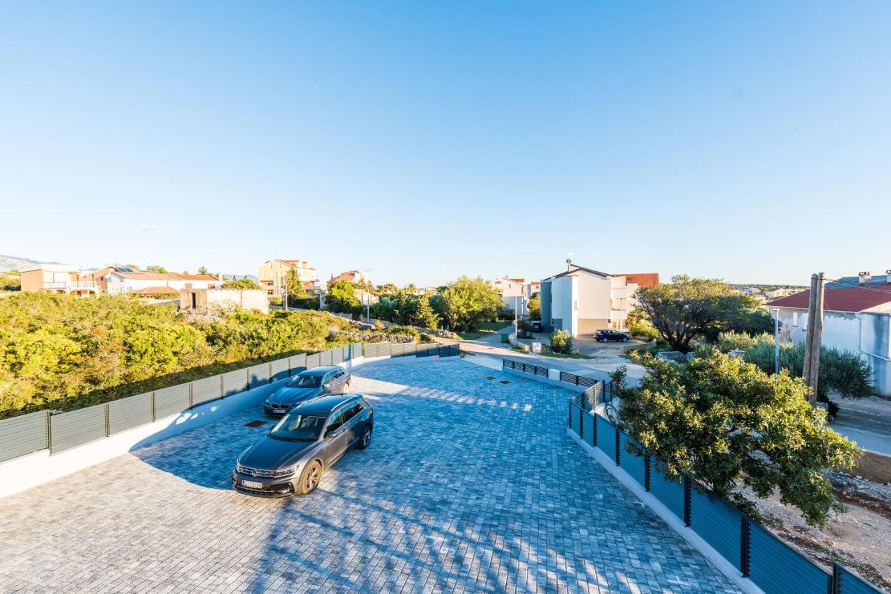 Villa Lena Luxury Apartments Novalja Exteriör bild